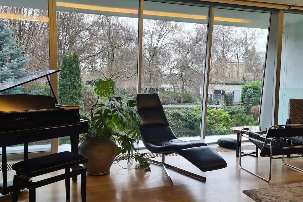 Exceptional Calm 3Br, 2.5Ba Apartment With Patio, Pool & Gym Prague